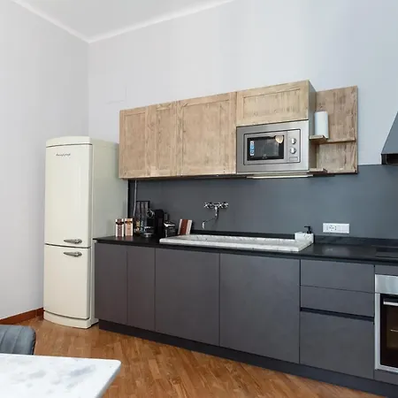 Appartement Esclusivo 130 Mq + Terrazzo Via San Vincenzo