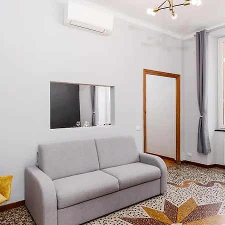 Esclusivo 130 Mq + Terrazzo [via San Vincenzo]
