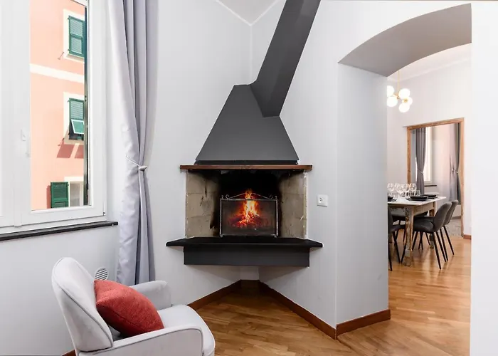 Esclusivo 130 Mq + Terrazzo Via San Vincenzo * ジェノヴァ