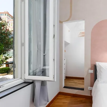 Esclusivo 130 Mq + Terrazzo Via San Vincenzo ジェノヴァ
